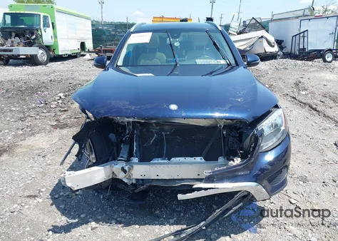 2016 Mercedes-Benz Glc 300 4Matic z USA, uszkodzony, nr VIN WDC0G4KB1GF069170